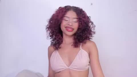 isabella online show from January 2025 07:00:01 AM