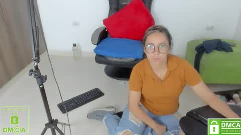 Isabella online show from December 2024 03:38:02 AM