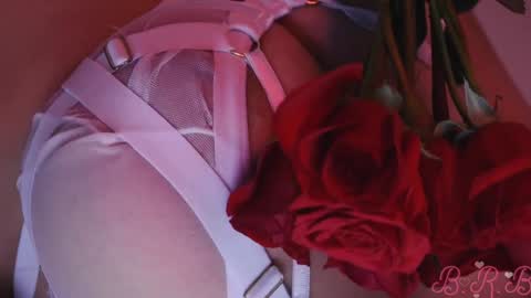Isabella White online show from December 2024 09:17:01 PM