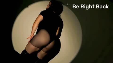 Isabella White online show from April 2026 07:58:01 PM