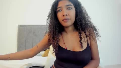 isabella online show from September 2025 12:10:02 PM