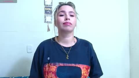 isabellaa_smith03 online show from March 2026 12:04:02 AM