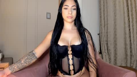ISABEL online show from January 2025 03:06:02 AM