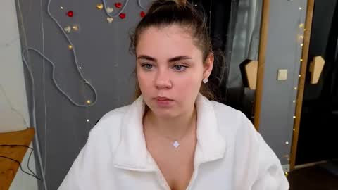 isabellabler online show from September 2025 05:44:01 AM