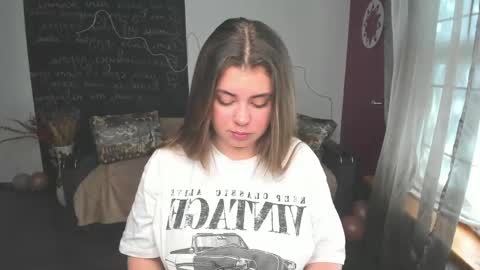 Snapshot of isabellabler chatting on May 2026 05:47:01 AM isabellabler online show from May 2026 05:47:01 AM