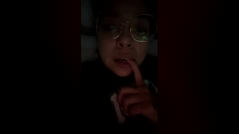 isabellaelizabeth online show from December 2025 04:30:01 AM