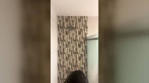 isabellaelizabeth online show from June 2026 11:02:02 PM