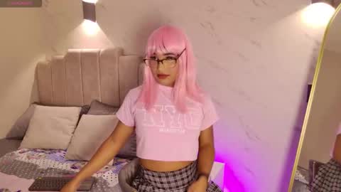 Isabella online show from October 2025 02:50:02 AM