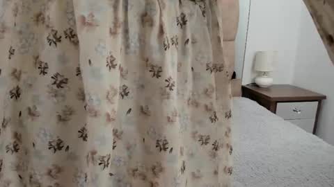 isabellakai online show from October 2025 02:29:01 PM