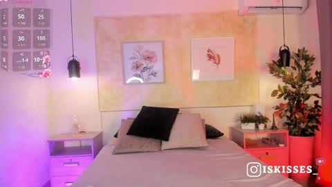 Snapshot of isabellasweet__ chatting on May 2026 03:57:01 AM online show from May 2026 03:57:01 AM