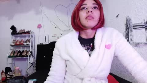 Snapshot of isabelle_sara chatting on May 2026 08:18:02 PM isabelle_sara online show from May 2026 08:18:02 PM