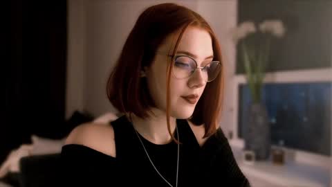 Madame Isabelle online show from December 2024 01:38:02 PM