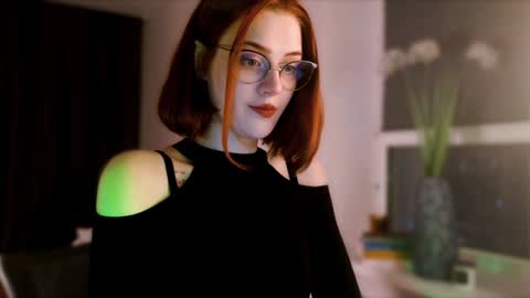 Madame Isabelle online show from December 2024 03:54:02 PM