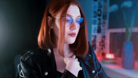 Madame Isabelle online show from January 2025 04:11:02 PM