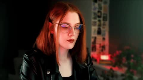 Madame Isabelle online show from February 2025 04:03:02 PM