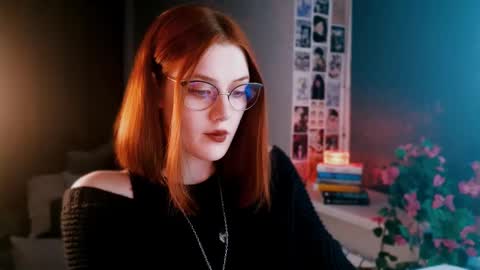 Madame Isabelle online show from February 2025 04:07:01 PM