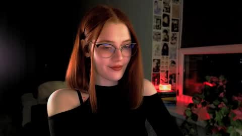 Madame Isabelle online show from March 2025 07:15:02 PM