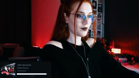 Madame Isabelle online show from September 2025 06:22:02 PM
