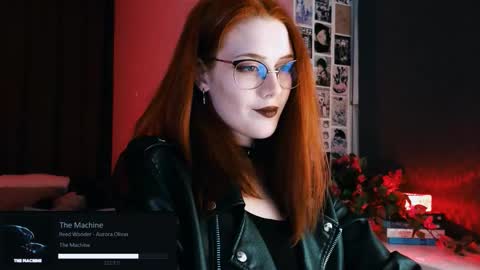 Madame Isabelle online show from October 2025 07:53:01 PM