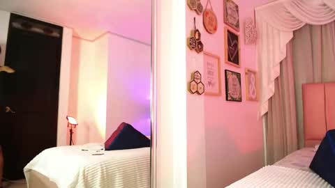 Isabelle Daza online show from December 2025 12:03:02 PM