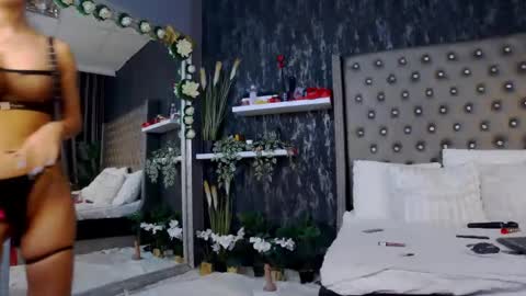 Snapshot of isabelleethan chatting on January 2025 02:04:01 AM IsabelleEthan online show from January 2025 02:04:01 AM