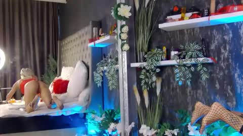 Snapshot of isabelleethan chatting on February 2025 10:26:02 AM IsabelleEthan online show from February 2025 10:26:02 AM