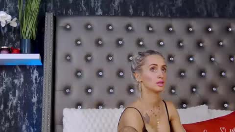 Snapshot of isabelleethan chatting on March 2025 02:29:01 AM IsabelleEthan online show from March 2025 02:29:01 AM