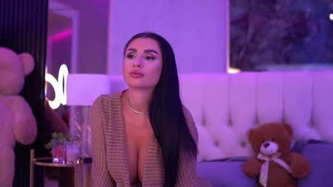 Snapshot of isabellehunt chatting on September 2025 05:07:01 AM IsabelleHunt online show from September 2025 05:07:01 AM