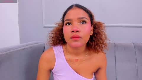 Isabellsmmith online show from January 2025 03:57:01 AM