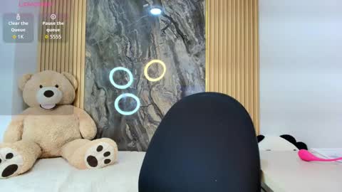 ISADORA online show from February 2026 10:27:02 AM