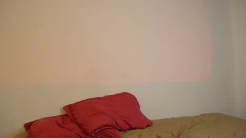  ISADORA  online show from October 2025 03:40:01 AM