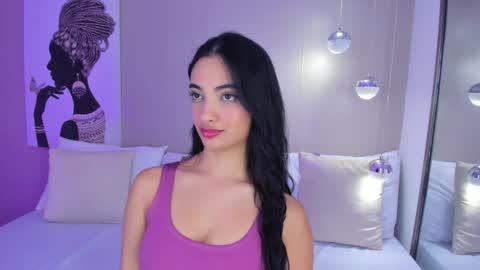 Snapshot of isamonroee chatting on January 2025 07:40:01 PM Isa Monroee online show from January 2025 07:40:01 PM