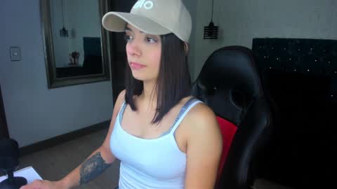 isabel  online show from January 2025 10:54:01 AM