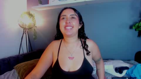 Isabela Isa for lovers online show from May 2026 01:59:01 PM