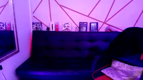 isabela online show from November 2025 04:44:02 AM