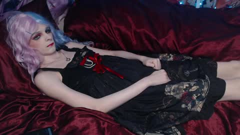 Sele online show from April 2026 10:27:01 PM