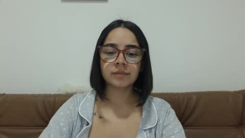 Emma online show from September 2025 03:55:02 AM