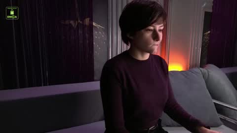 Snapshot of ishtardivine chatting on November 2025 10:25:02 AM Ishtar online show from November 2025 10:25:02 AM