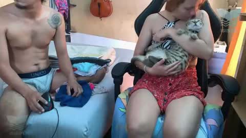 Isis  Alan online show from April 2026 01:38:01 PM