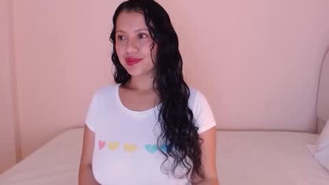 Snapshot of isis_cb17 chatting on September 2025 08:47:01 AM Isis online show from September 2025 08:47:01 AM