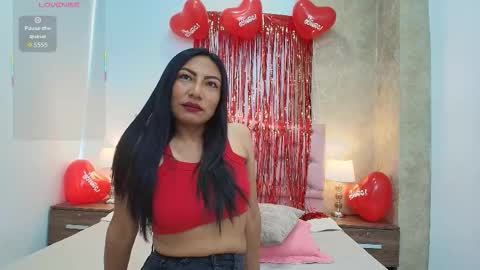 Isis Choi online show from February 2026 07:32:02 PM