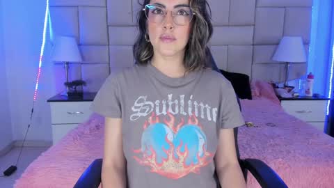 Pauli online show from December 2024 08:39:01 PM