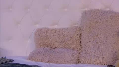 Isis online show from November 2025 03:06:02 PM