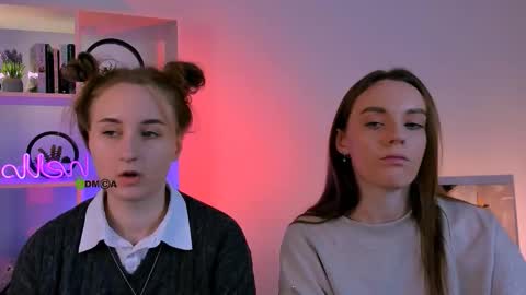 Snapshot of isla_dior chatting on October 2025 08:33:01 AM isla_dior online show from October 2025 08:33:01 AM