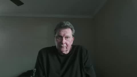 island625103 online show from April 2026 10:34:01 PM