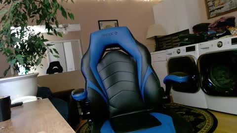 Jim online show from December 2024 07:42:01 AM