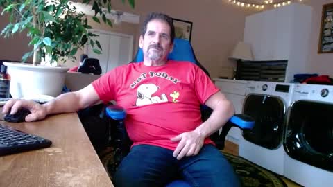 Jim online show from December 2024 09:19:01 PM