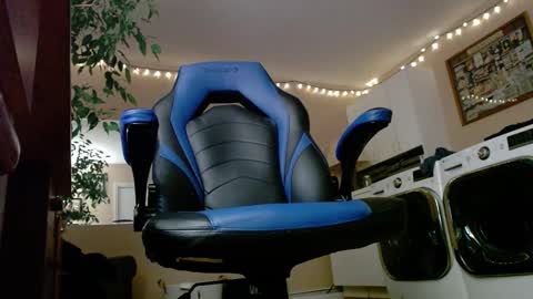 Jim online show from January 2025 09:39:02 AM