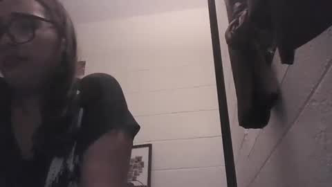 Snapshot of islandmilf777 chatting on January 2025 12:15:01 PM BiancaRose online show from January 2025 12:15:01 PM