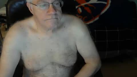 islesman22 online show from December 2024 10:38:02 AM